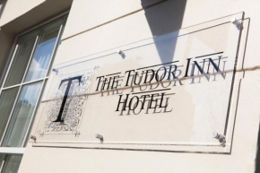 Гостиница The Tudor Inn Hotel  Лондон